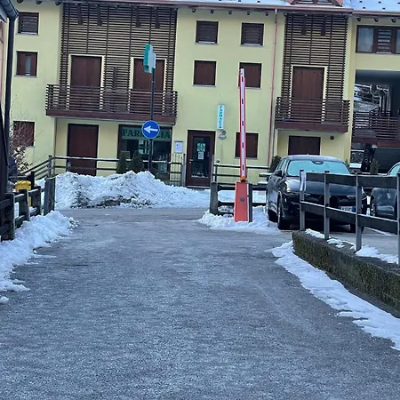 Pista Baradello Apartament